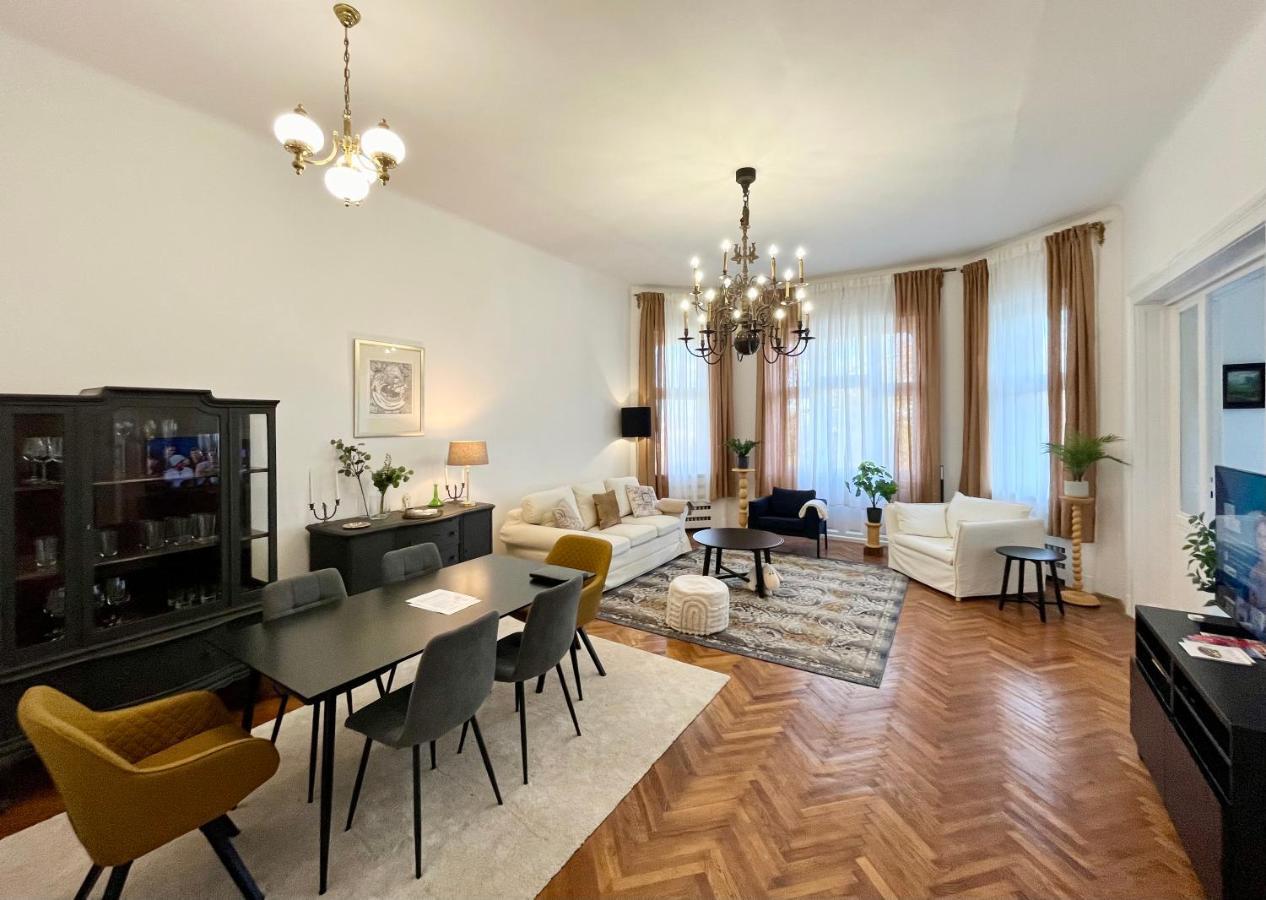 Hillside Luxury Residence Budapest With Free Garage Esterno foto